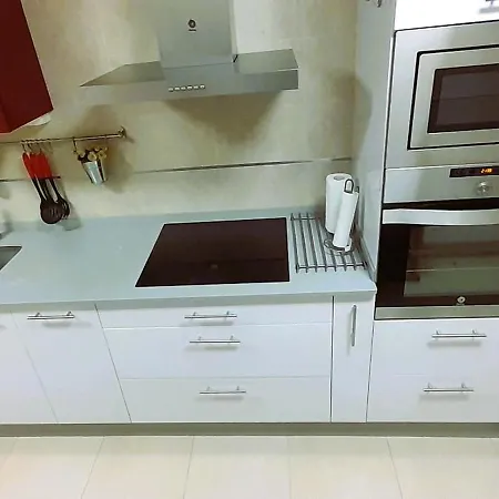 Enfoz Tus Mejores Vacaciones, Playa Piscina Y Parking Foz