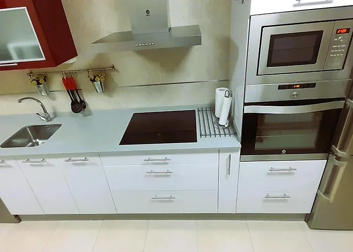 Enfoz Tus Mejores Vacaciones, Playa Piscina Y Parking Foz